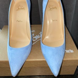 Christian Louboutin Décolleté Suede Pumps